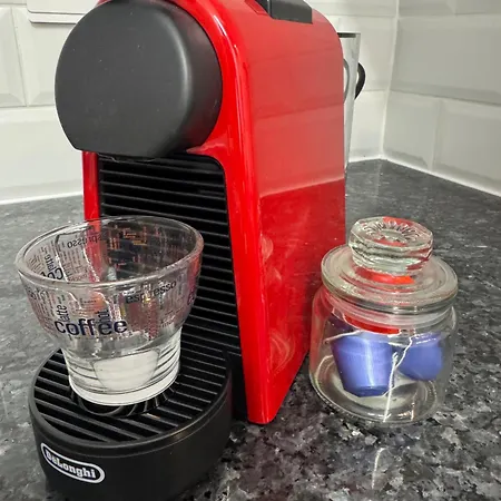 Amazing 2 Bedroom 2 Bathroom 아파트