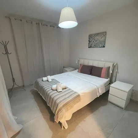 Amazing 2 Bedroom 2 Bathroom Paphos