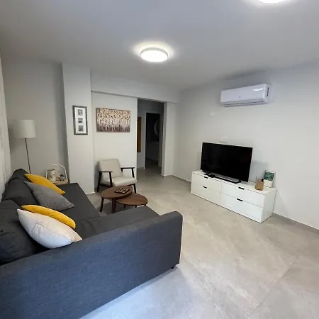 דירה Amazing 2 Bedroom 2 Bathroom *