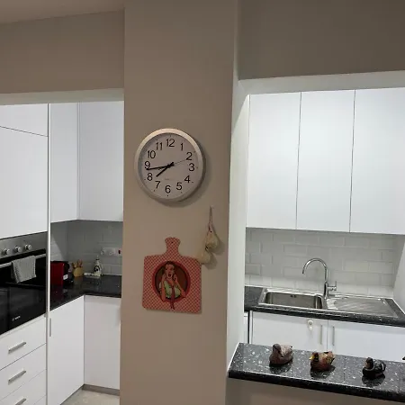 Amazing 2 Bedroom 2 Bathroom דירה פאפוס