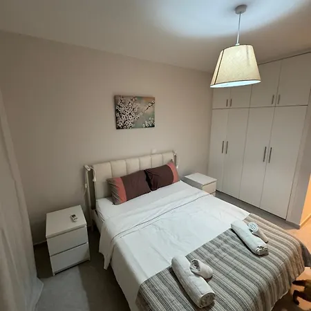 Amazing 2 Bedroom 2 Bathroom דירה *