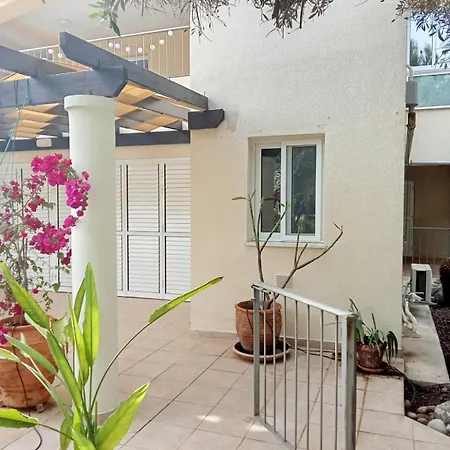 דירה Amazing 2 Bedroom 2 Bathroom *