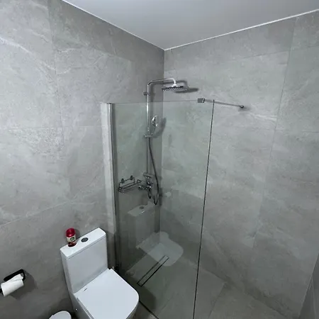 Amazing 2 Bedroom 2 Bathroom דירה *