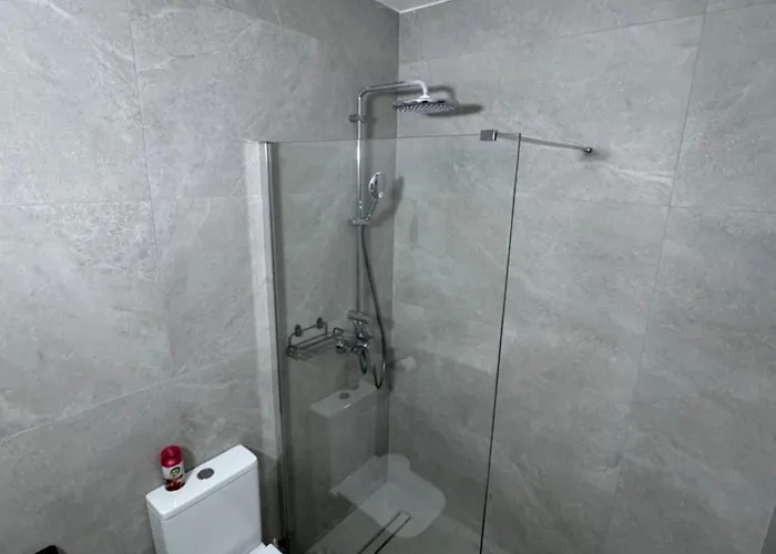 Apartmán Amazing 2 Bedroom 2 Bathroom Paphos