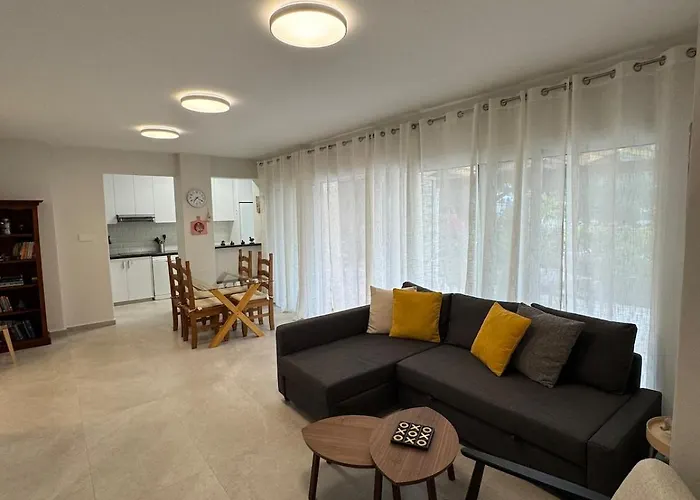 Amazing 2 Bedroom 2 Bathroom