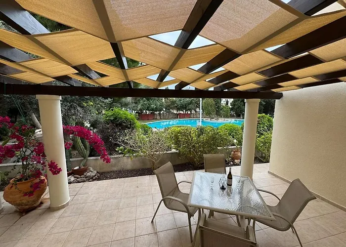 Amazing 2 Bedroom 2 Bathroom Pafos