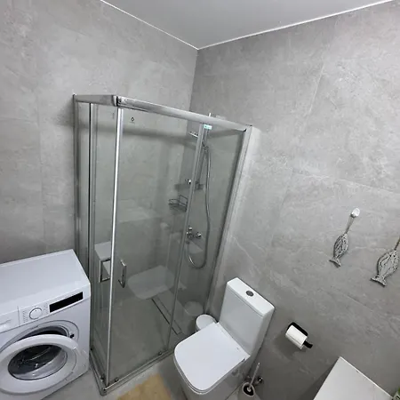 Amazing 2 Bedroom 2 Bathroom Apartament *