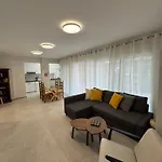 Amazing 2 Bedroom 2 Bathroom * Paphos