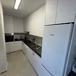 Amazing 2 Bedroom 2 Bathroom Apartman