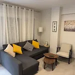 Amazing 2 Bedroom 2 Bathroom Apartman