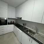Amazing 2 Bedroom 2 Bathroom Apartman